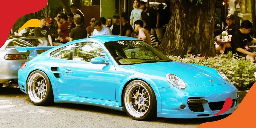 car meet Bunna Coffee Eatery